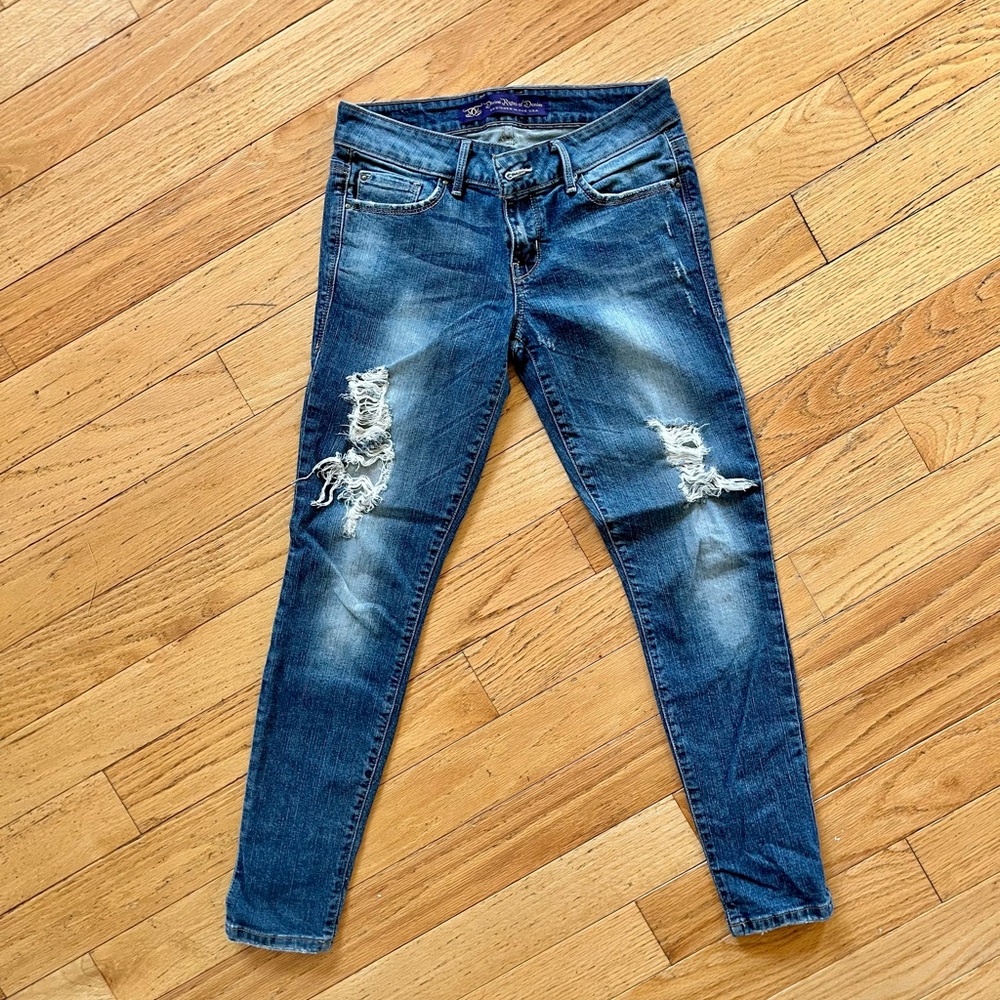 🌻Divine Rights of Denim Distressed Jeans